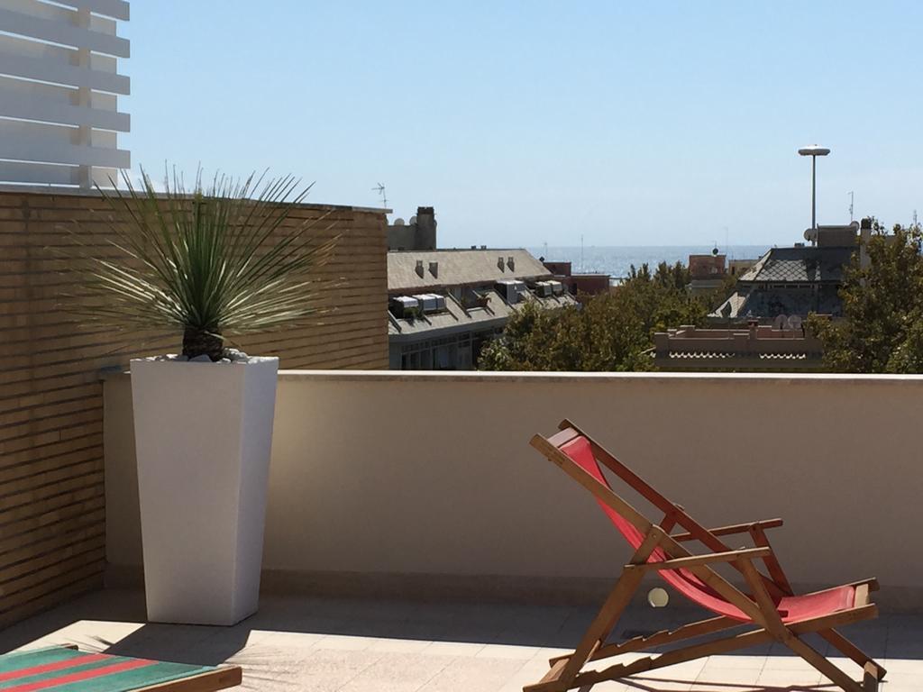 Апартаменты Attico Al Mare Лидо-ди-Остия Экстерьер фото